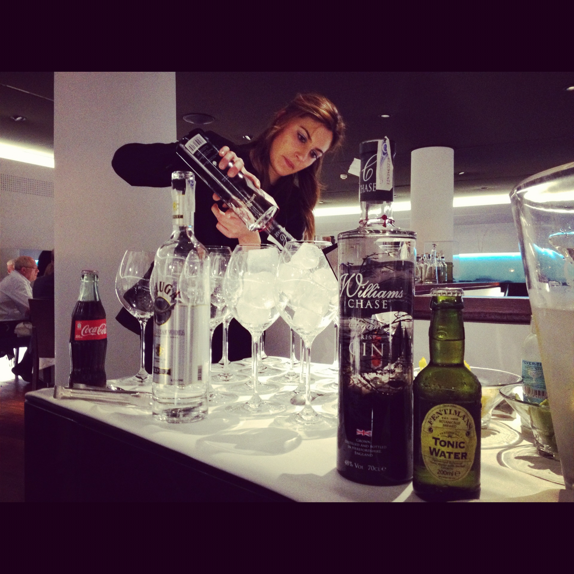 gin tonic andrea garcia restaurante la sucursal
